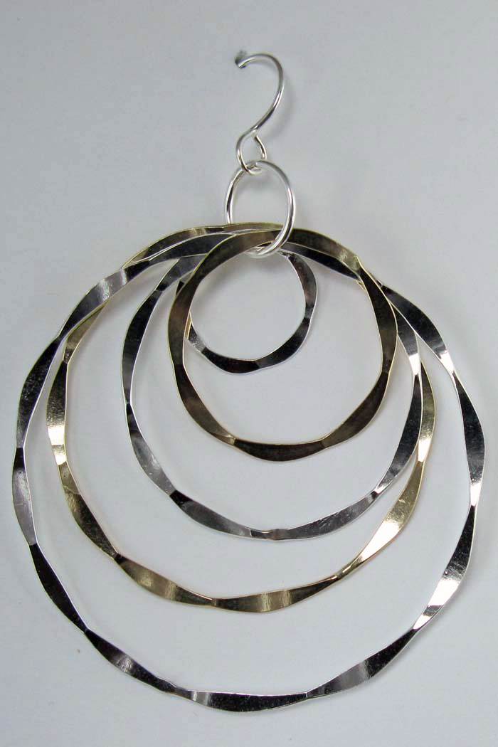 Earrings with Many Rings
