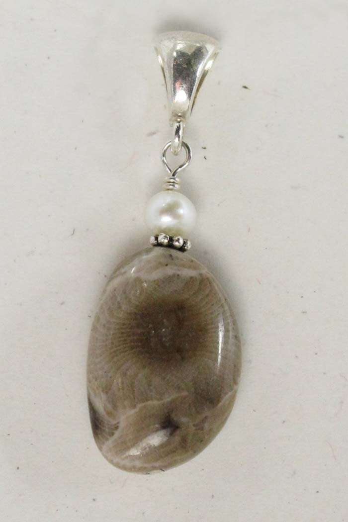 Petoskey Pendant with Pearl