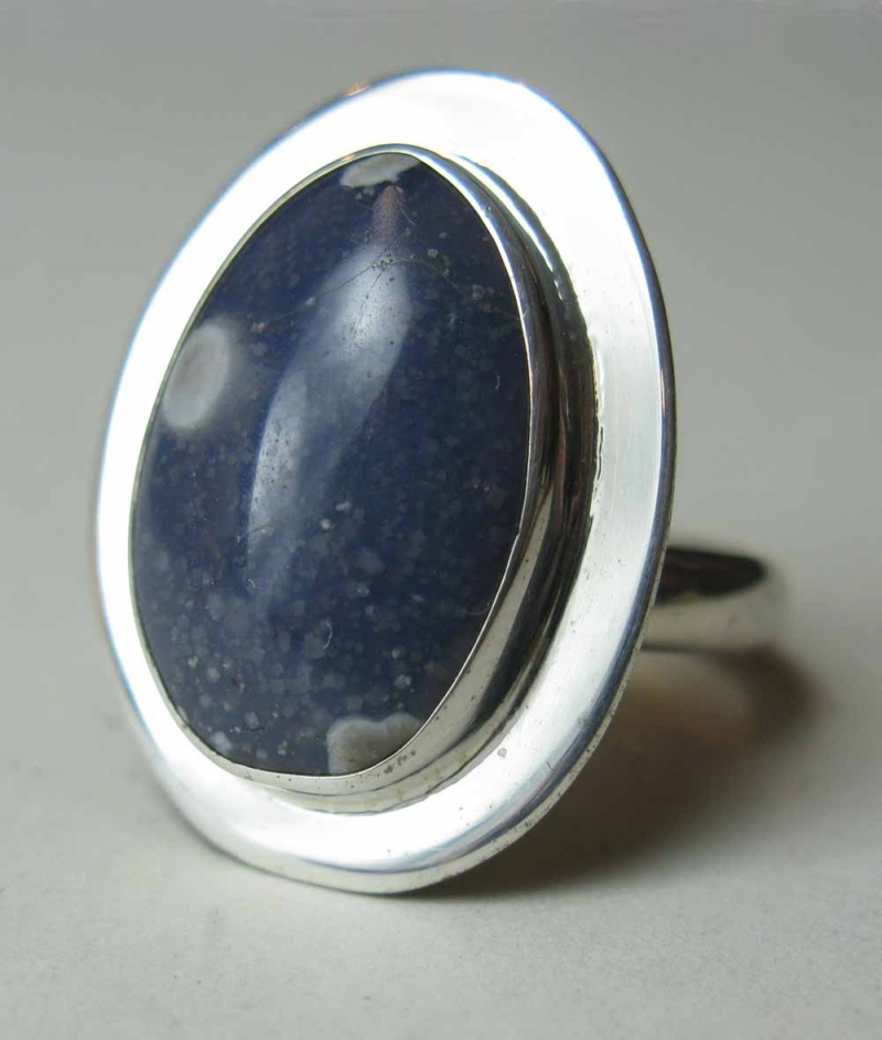 Leland Blue Stone Ring in Frame
