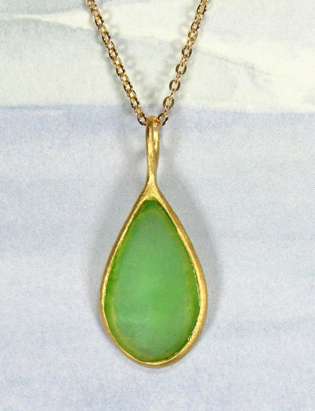 Cast Glass Pear Shape Necklace in Peridot