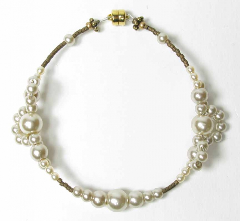 Pearl Lace Bracelet in Almond