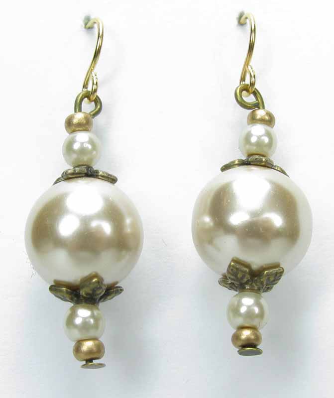 Lace Pearl Earrings in Almond Pearls